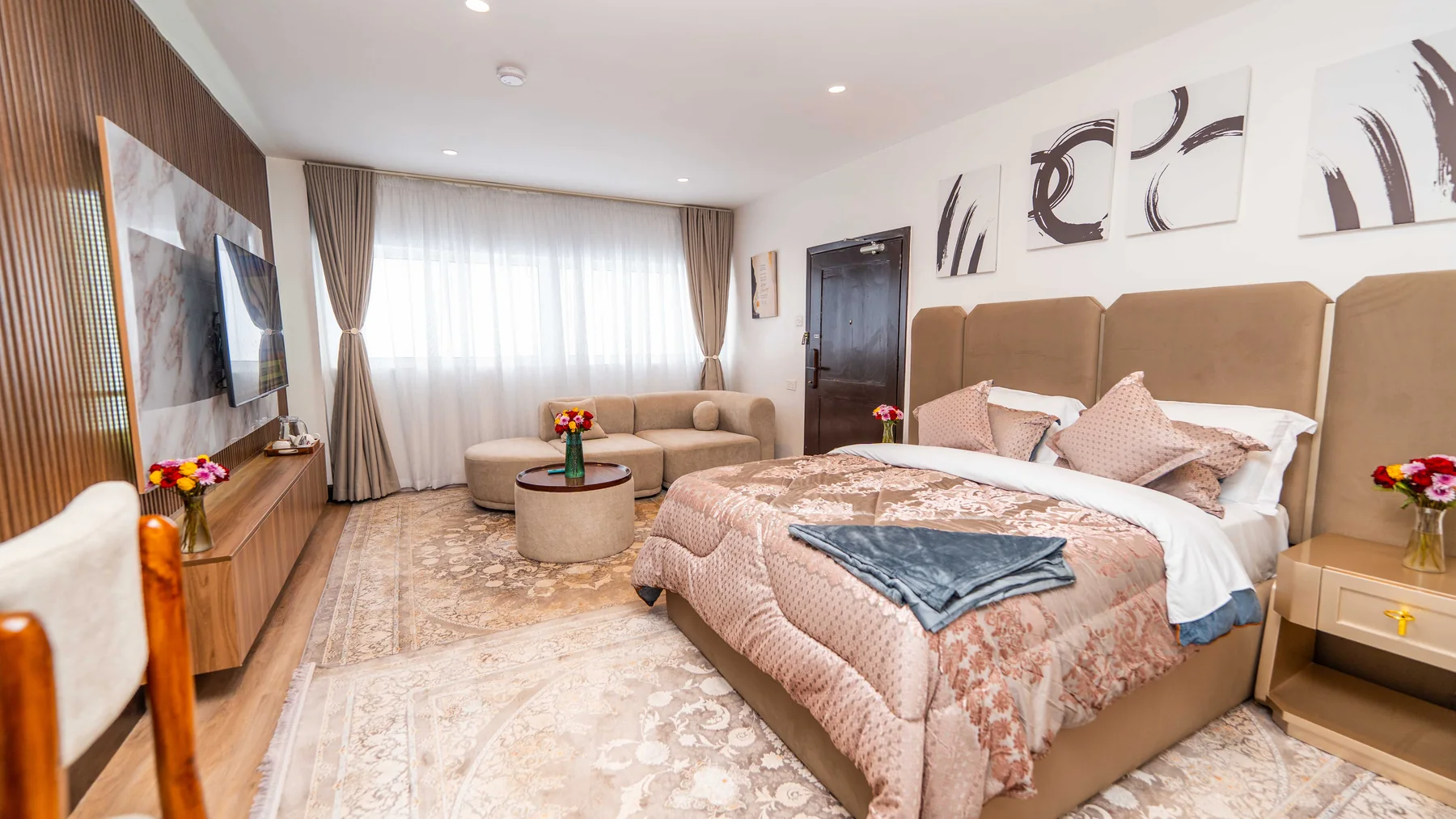 Crest 1 accommodation — Reserve Residency, Runda