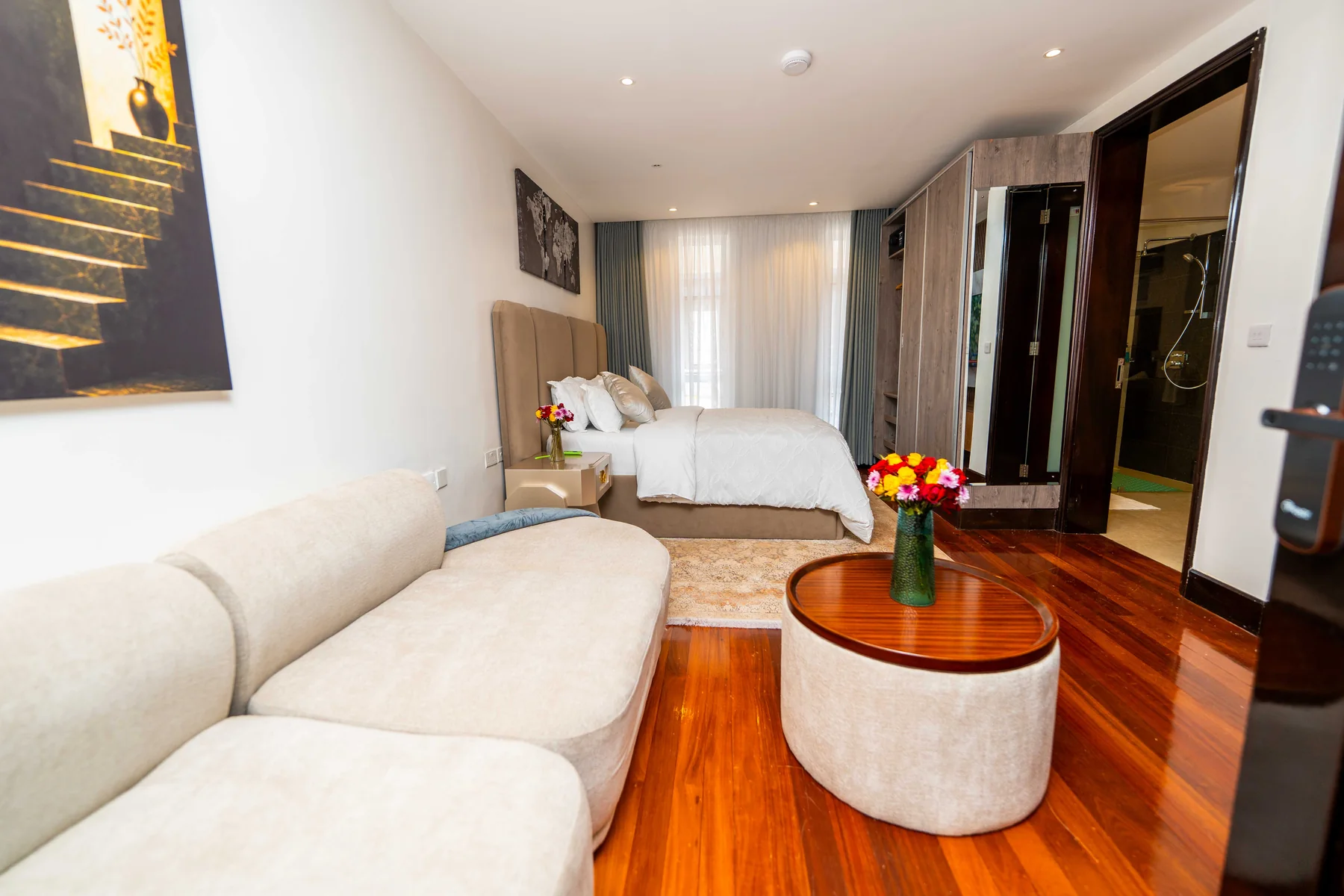 Crest 2 accommodation — Reserve Residency, Runda